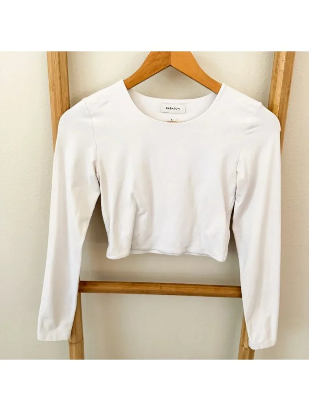 Aritzia Babaton Long Sleeve Crew Neck Crop Top White Double Layer Stretch Small